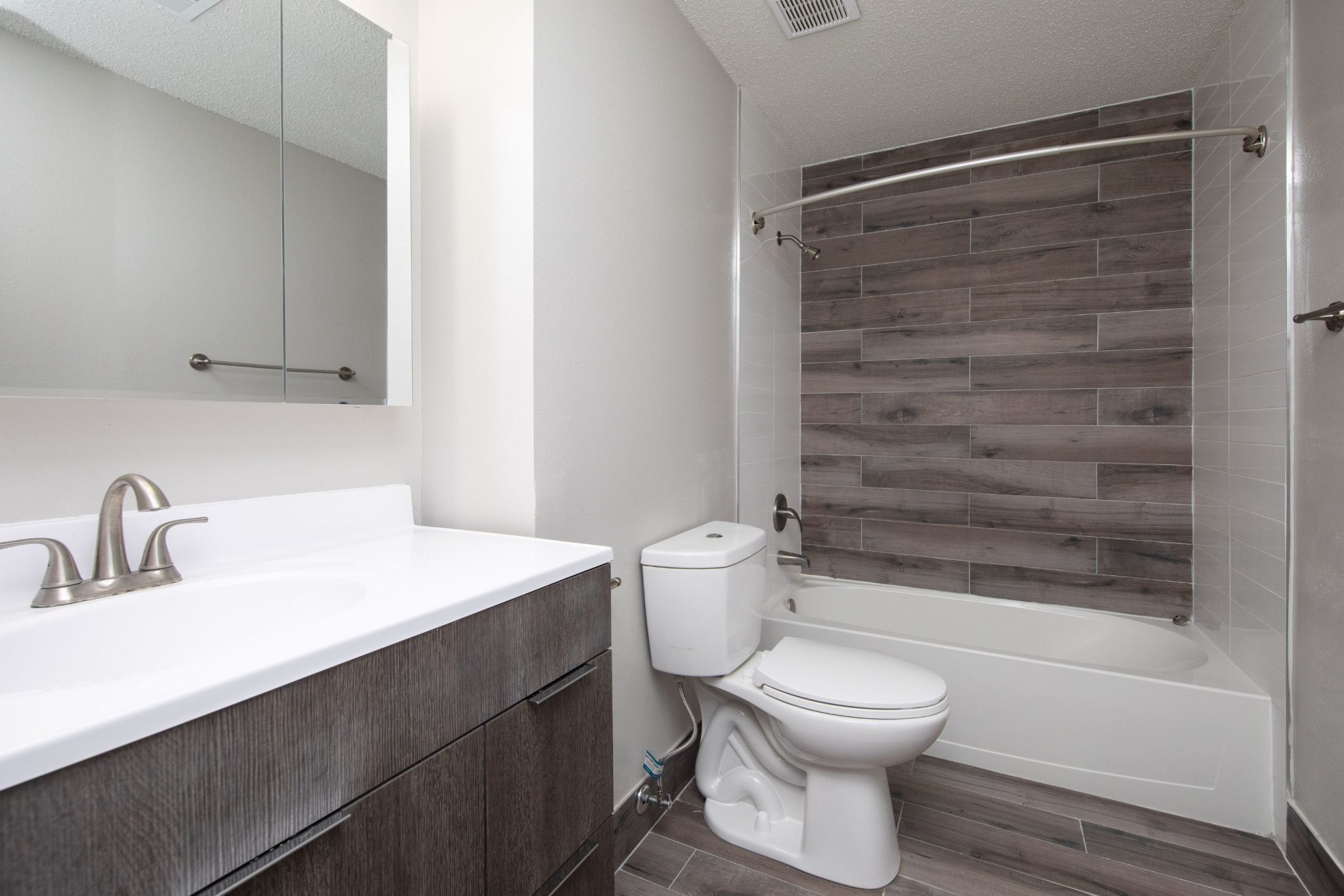 Photos Stonington Apartments